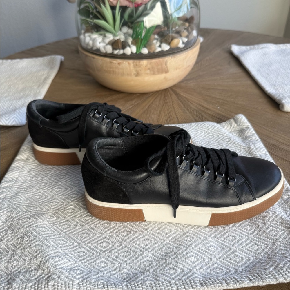 Stylish Black Leather Men's Sneakers